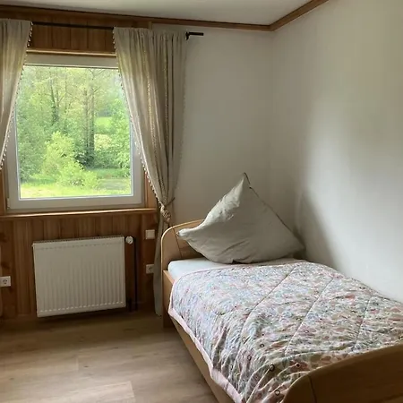Úszó hotel Holiday Drei Muehlen Bad König